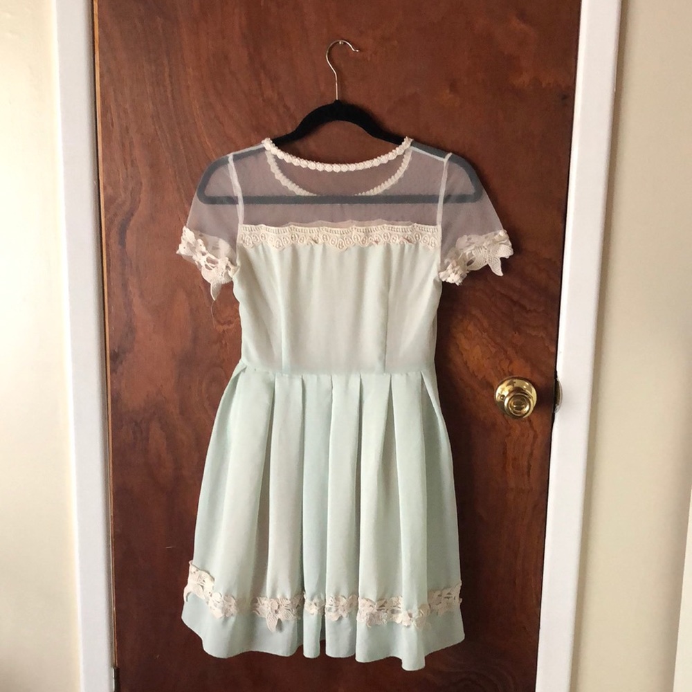 Min Green Party dress